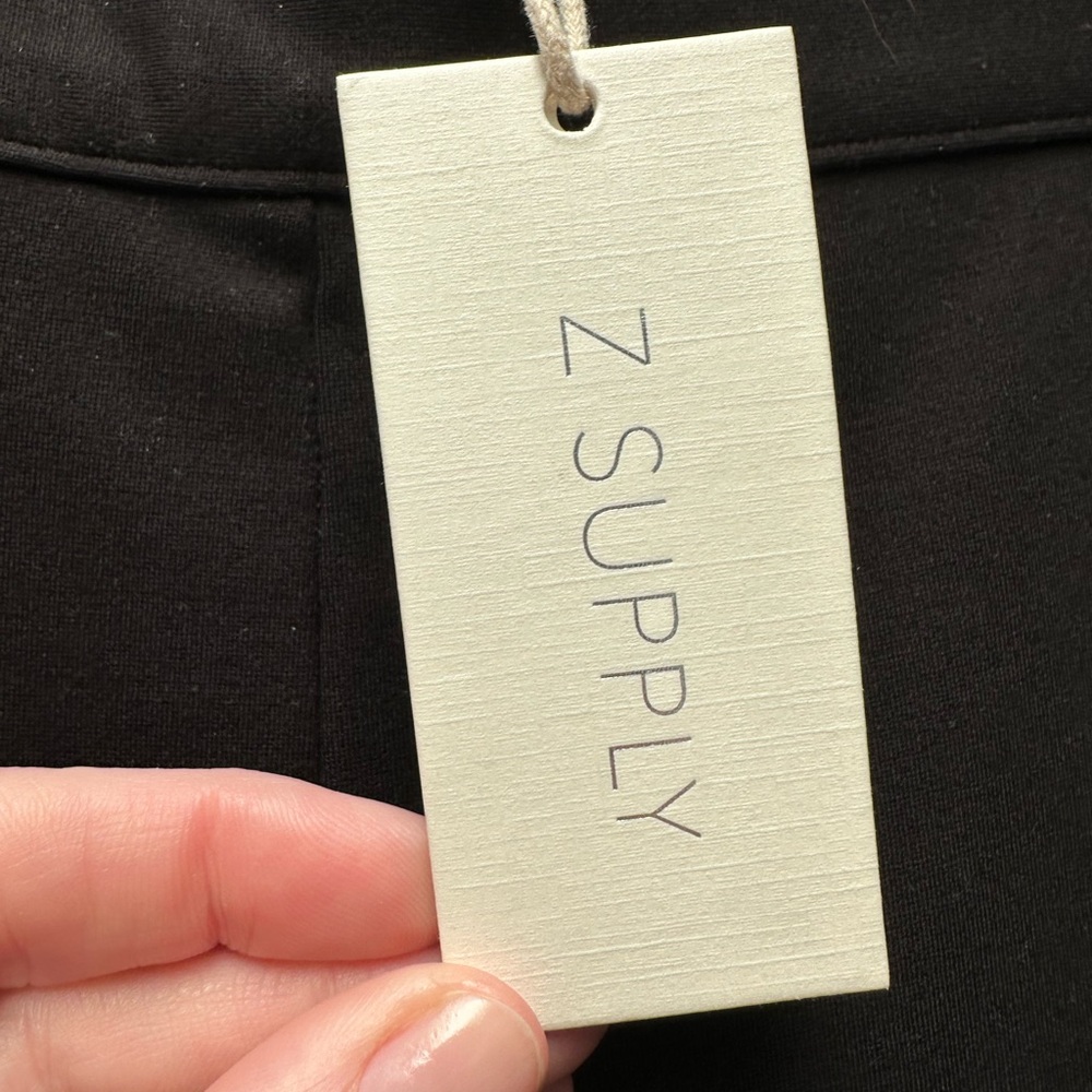 Z Supply Everyday Flare Pants. Smooth heavyweight stretch fabric. NWT - Picture 4 of 6